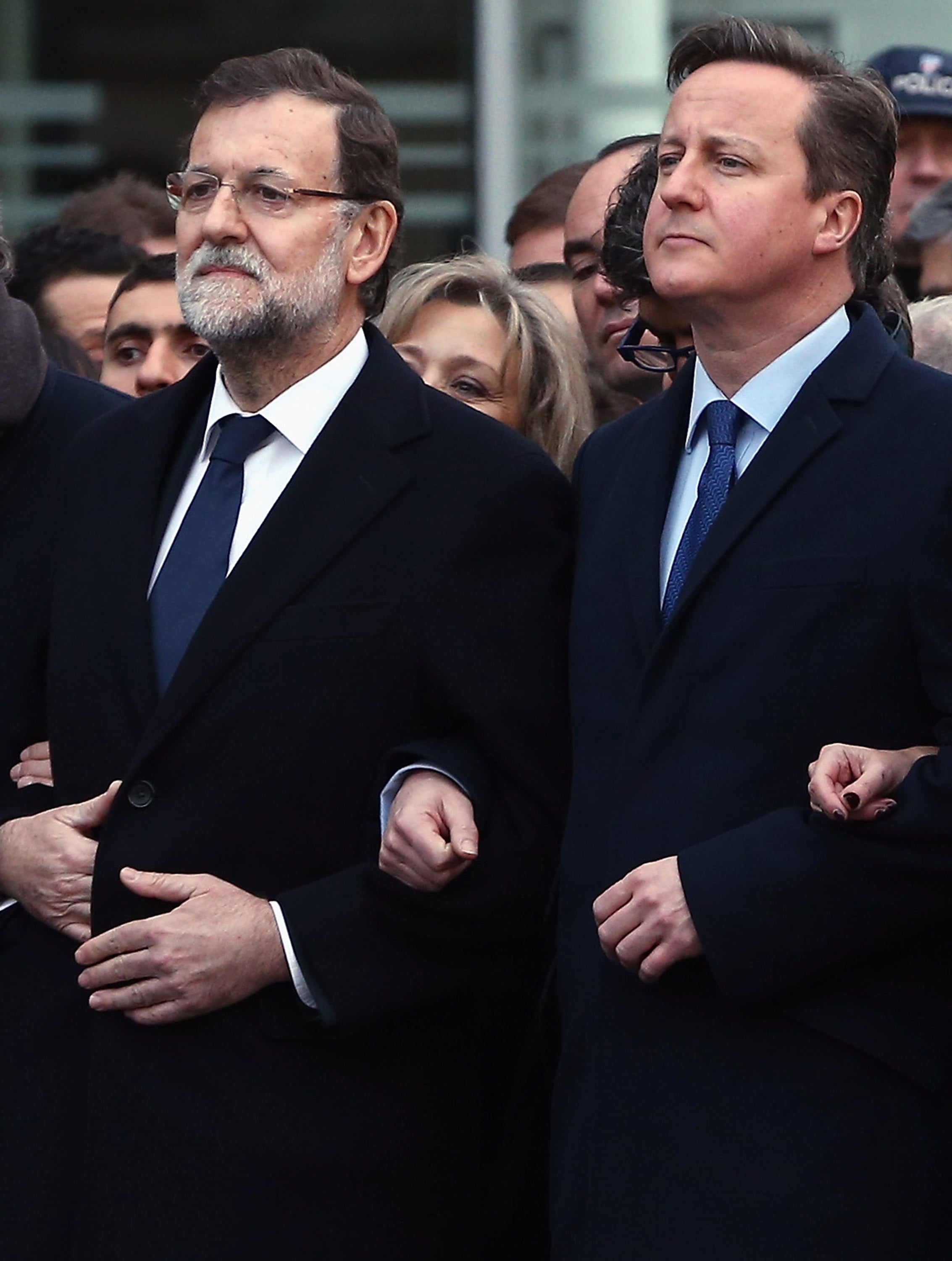 Rajoy y Cameron ven necesaria una reforma de la Eurozona Rajoy y Cameron ven necesaria una reforma de la Eurozona
