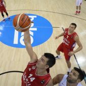 La selección española pierde ante Serbia, por 70-80