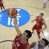 La selección española pierde ante Serbia, por 70-80 La selección española pierde ante Serbia, por 70-80