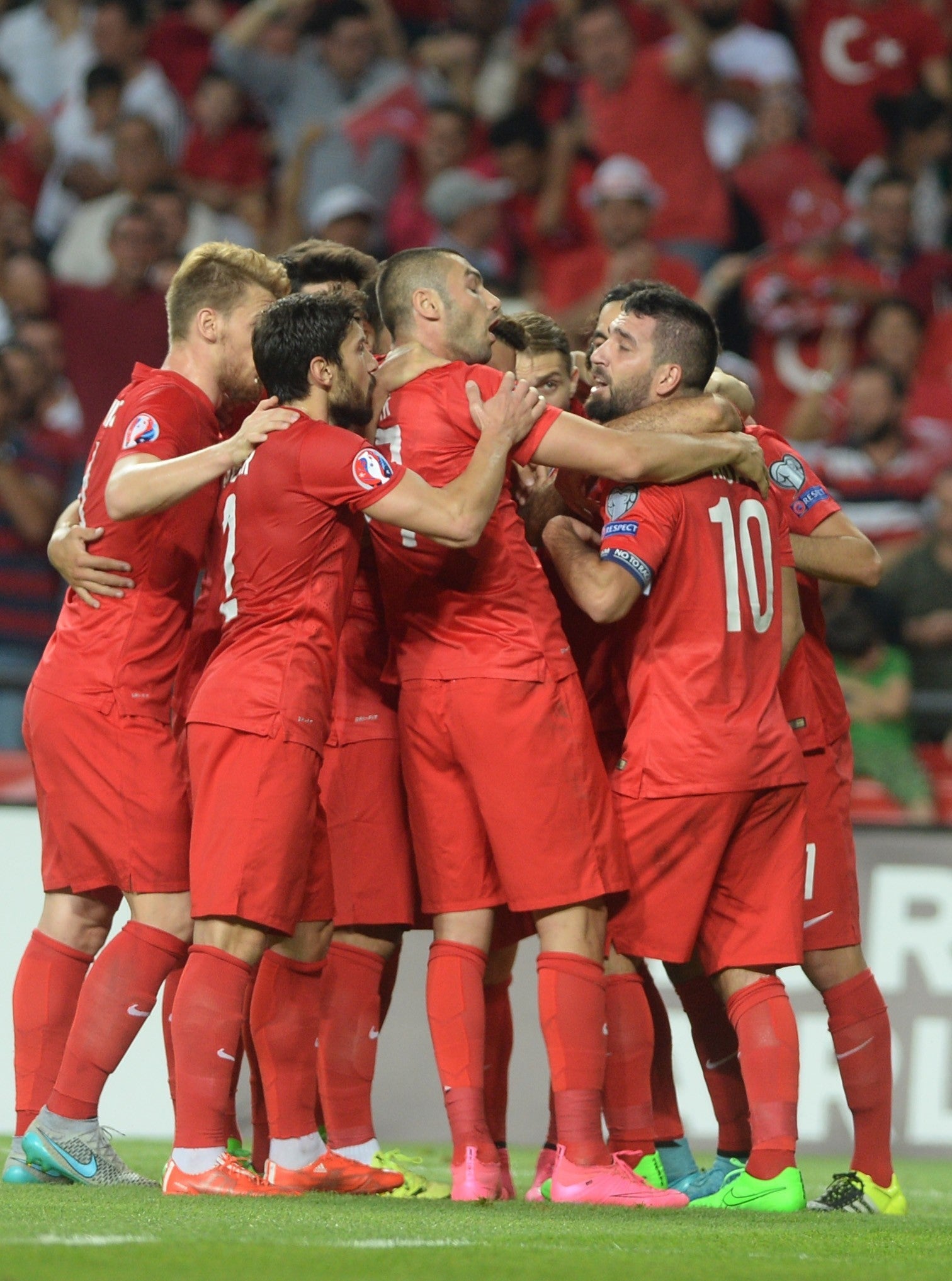 Holanda se complica la vida en Turquía de cara a la Eurocopa Holanda se complica la vida en Turquía de cara a la Eurocopa