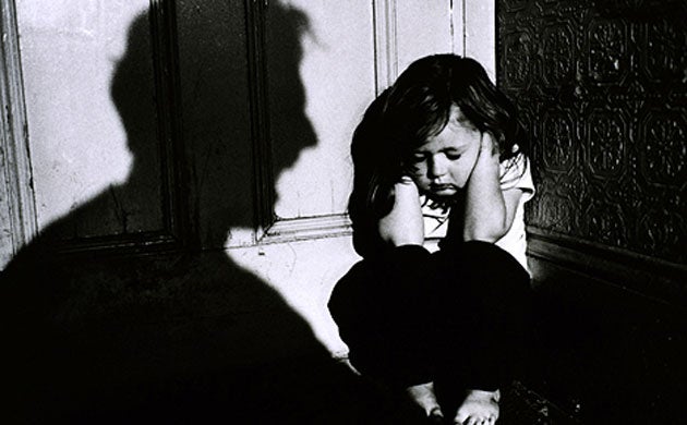 Julia: "Mi maltratador ha estado manipulando a mis hijos contra mí" Julia: "Mi maltratador ha estado manipulando a mis hijos contra mí"