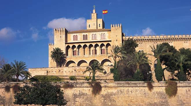 El Palacio de la Almudaina ha recibido un 32% más de visitantes en 2018 El Palacio de la Almudaina ha recibido un 32% más de visitantes en 2018