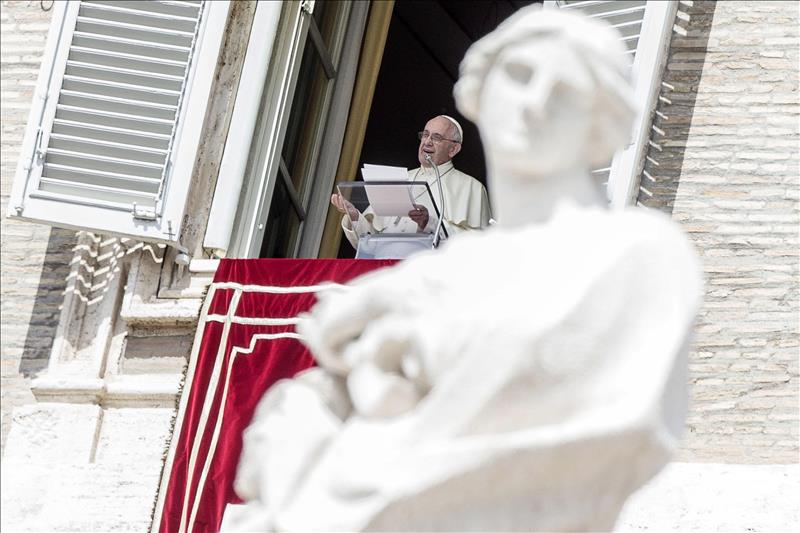 El Papa espera una reacción inmediata de la comunidad cristiana con los refugiados El Papa espera una reacción inmediata de la comunidad cristiana con los refugiados