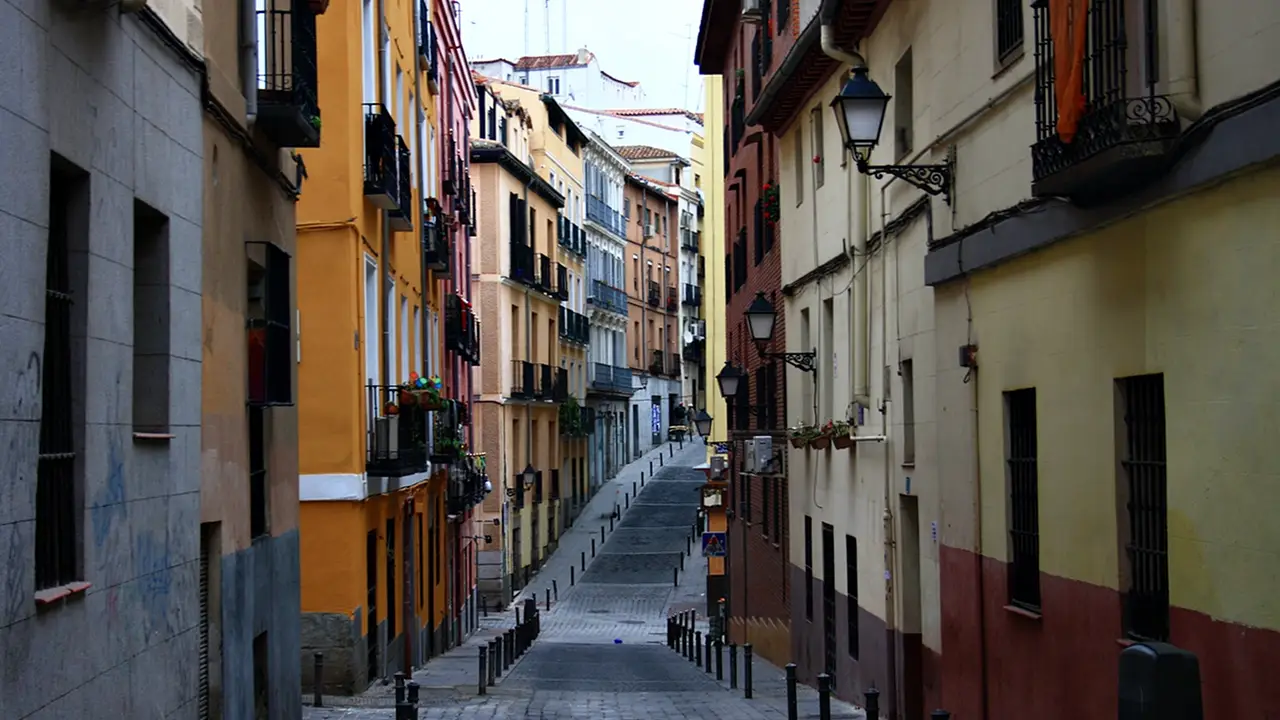 Barrio de Lavapiés, Madrid Barrio de Lavapiés, Madrid