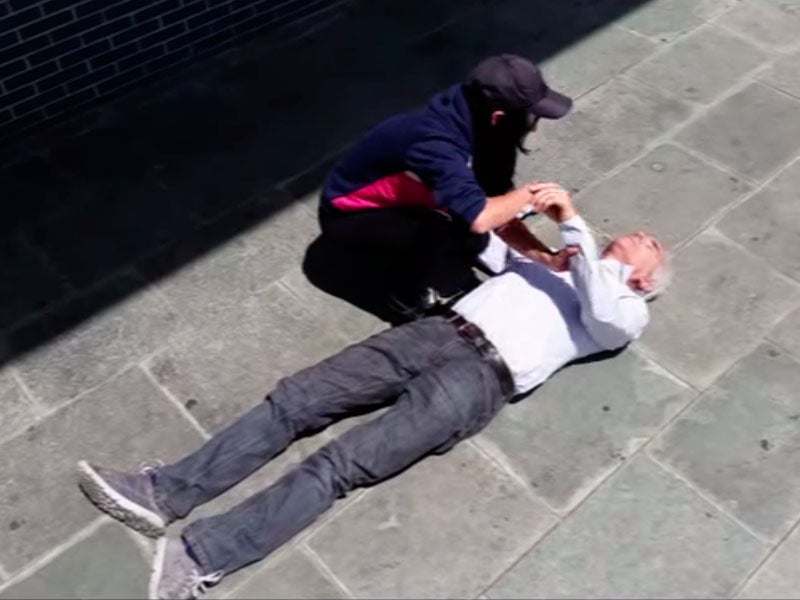 Un rap para saber cómo reaccionar ante un paro cardíaco Un rap para saber cómo reaccionar ante un paro cardíaco