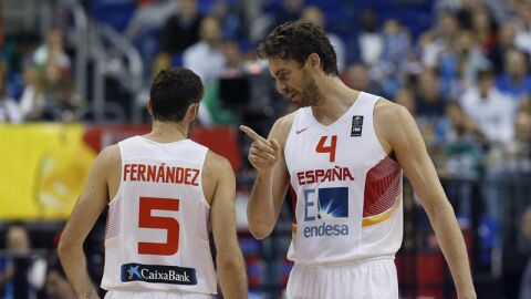 Pau Gasol junto a Rudy Fern&aacute;ndez