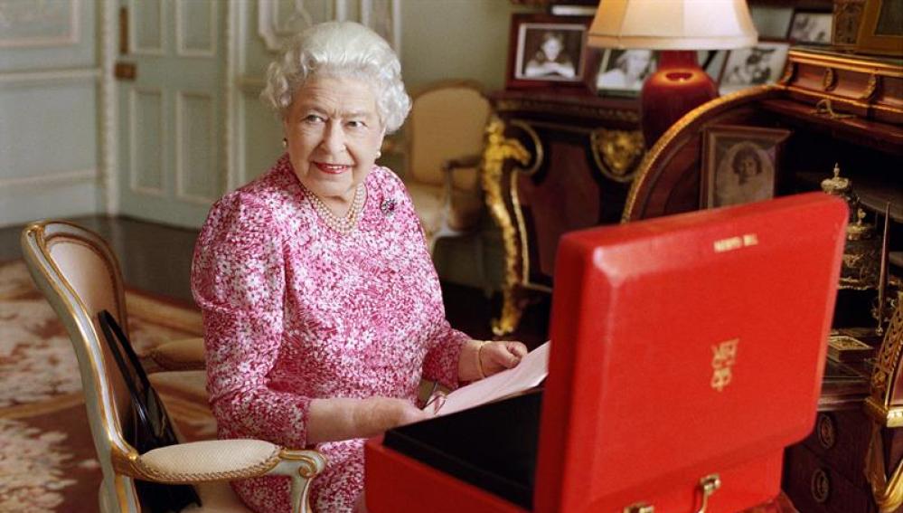 La Reina Isabel II de Inglaterra.