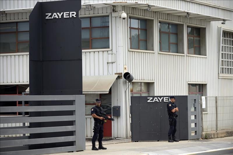Detenidos 7 directivos y técnicos de la empresa de maquinaria Zayer-Vitoria Detenidos 7 directivos y técnicos de la empresa de maquinaria Zayer-Vitoria