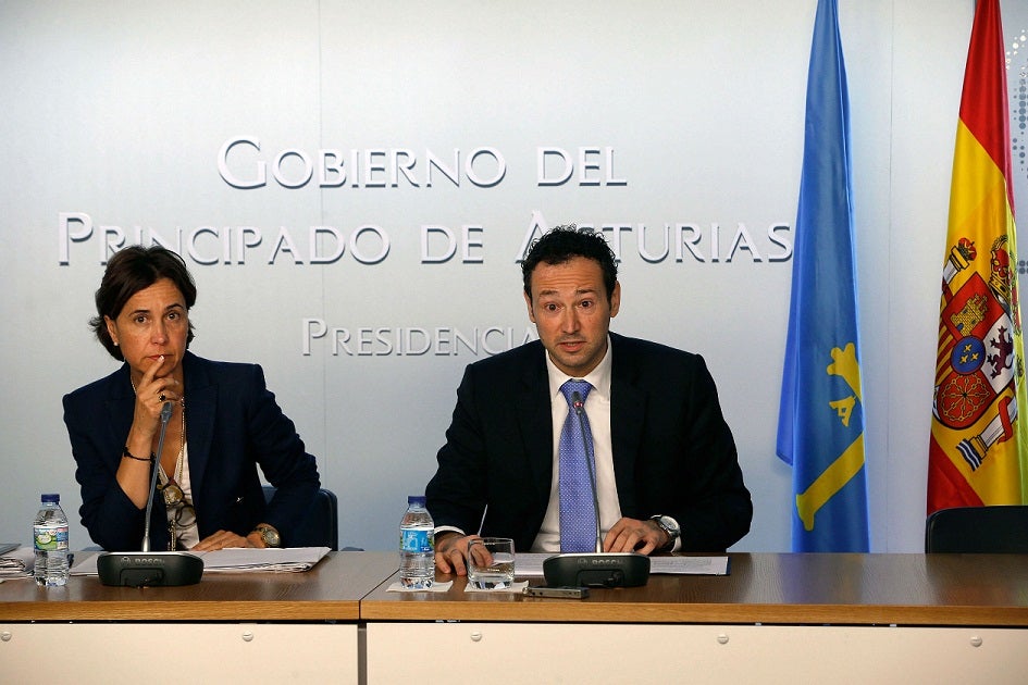 Noticias de Asturias en "Más de Uno" 11/09/2015 con Ana Fierro Noticias de Asturias en "Más de Uno" 11/09/2015 con Ana Fierro