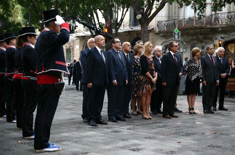 Artur Mas preside la ofrenda floral al monumento de Casanova Artur Mas preside la ofrenda floral al monumento de Casanova