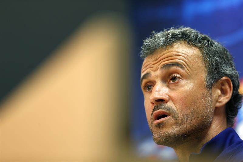 Luis Enrique: "Me parece patético que se pite a un jugador de la selección" Luis Enrique: "Me parece patético que se pite a un jugador de la selección"