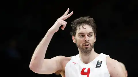 Pau Gasol celebra una canasta durante el España-Polonia del Eurobasket Pau Gasol celebra una canasta durante el España-Polonia del Eurobasket