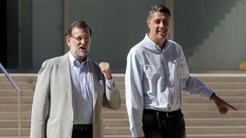 El presidente del Gobierno, Mariano Rajoy, junto al candidato del PPC a la Generalitat, Xavier Garc&iacute;a Albiol 