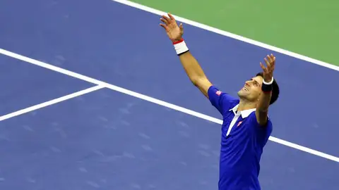Djokovic celebra su victoria ante Federer Djokovic celebra su victoria ante Federer