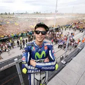 Valentino Rossi en el podio de Moto GP Valentino Rossi en el podio de Moto GP