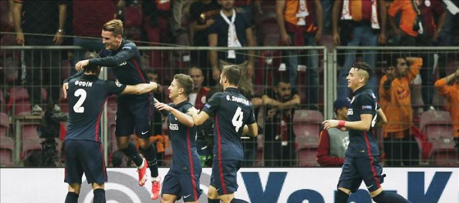 Los jugadores del Atlético celebran el gol de Griezmann ante el Galatasaray Los jugadores del Atlético celebran el gol de Griezmann ante el Galatasaray