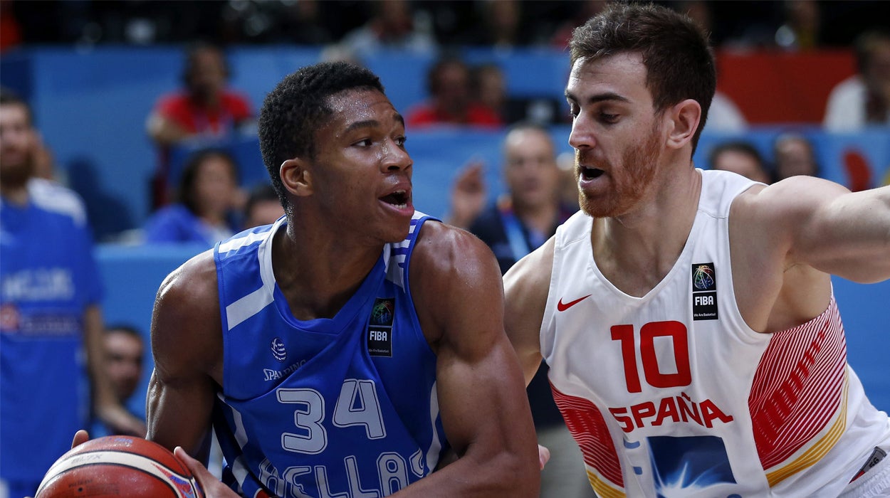 Víctor Claver: "Nos quedan dos pasitos más" Víctor Claver: "Nos quedan dos pasitos más"