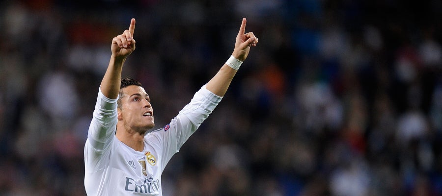 Cristiano marca su tercer gol en el partido Cristiano marca su tercer gol en el partido