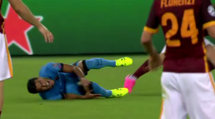 Rafinha, operado con éxito de la rodilla, estará medio año de baja Rafinha, operado con éxito de la rodilla, estará medio año de baja