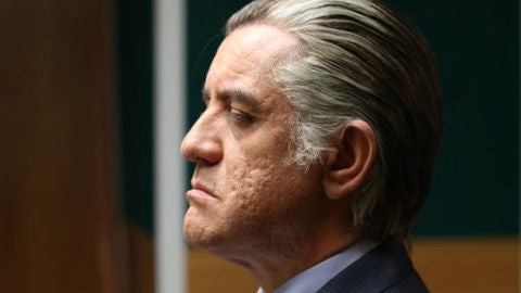 Pedro Casablanc caracterizado de Luis B&aacute;rcenas