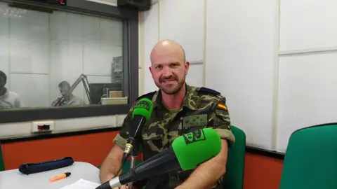 Capitán de la Guardia Real Manuel Fernández del Hoyo Capitán de la Guardia Real Manuel Fernández del Hoyo