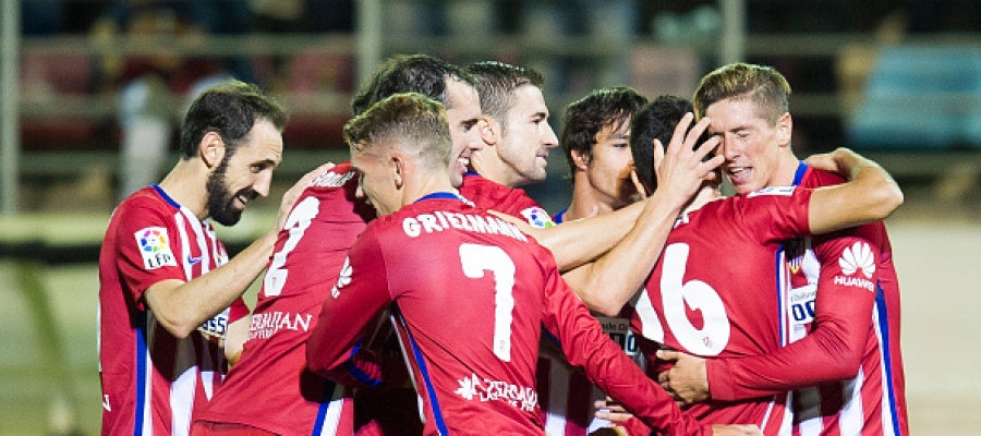El Atlético celebra la victoria frente al Eibar El Atlético celebra la victoria frente al Eibar