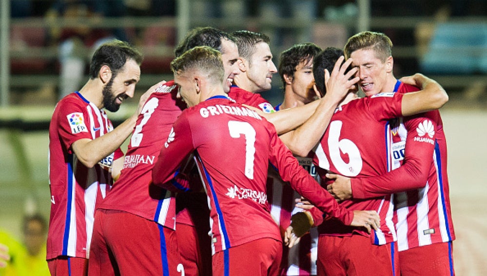 El Atlético celebra la victoria frente al Eibar