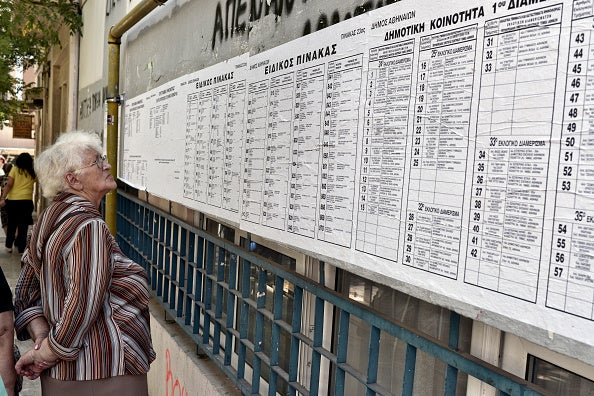 La baja participación griega marca el inicio de la jornada electoral La baja participación griega marca el inicio de la jornada electoral