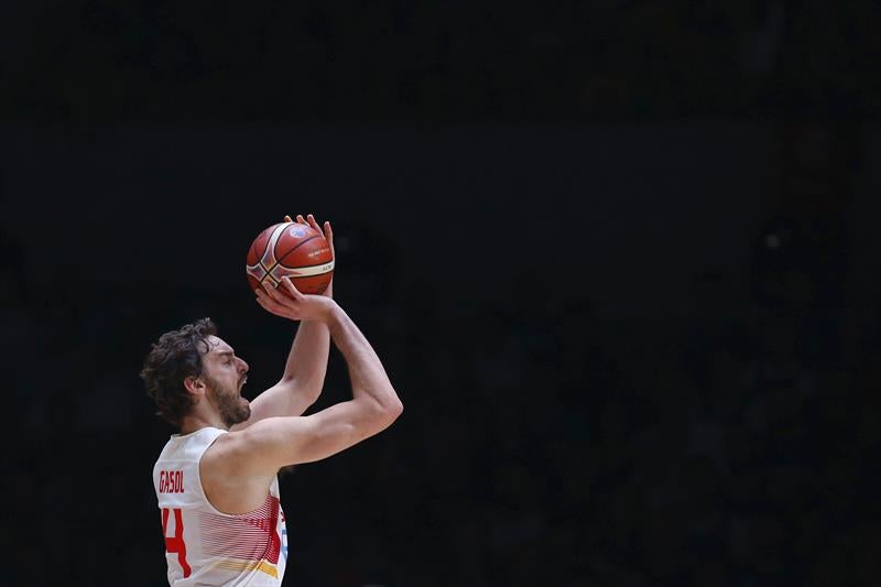 Pau Gasol, mejor jugador y máximo anotador del Europeo Pau Gasol, mejor jugador y máximo anotador del Europeo