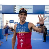 Javier Gómez Noya celebra su quinto campeonato del mundo