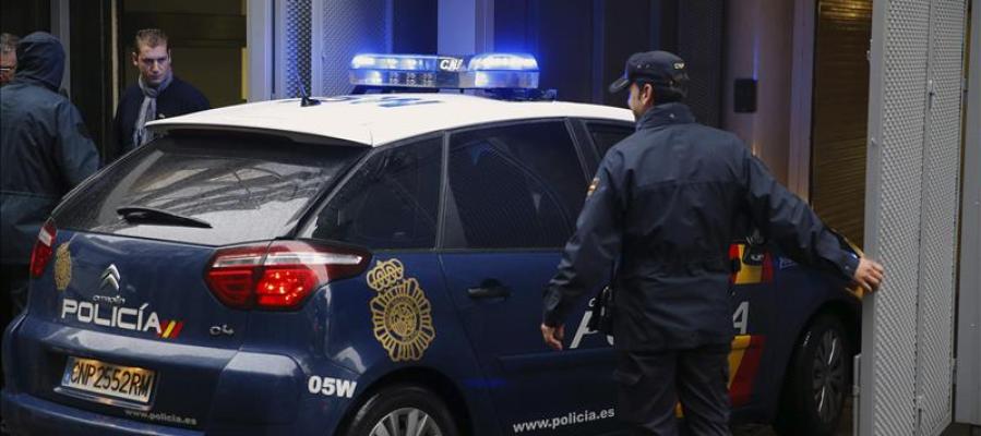Un coche de la Policía Nacional Un coche de la Policía Nacional