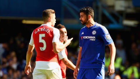Gabriel y Diego costa cruzan m&aacute;s que palabras