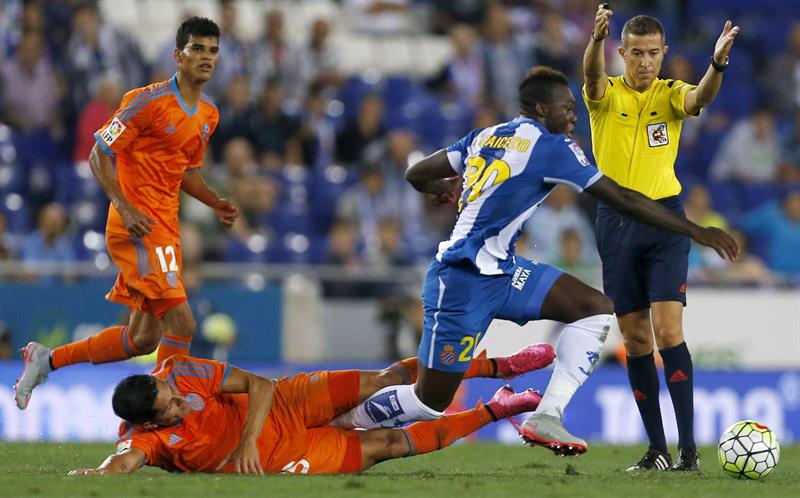 Tertulia: El Valencia no arranca y Madrid y Barcelona buscan seguir al frente Tertulia: El Valencia no arranca y Madrid y Barcelona buscan seguir al frente
