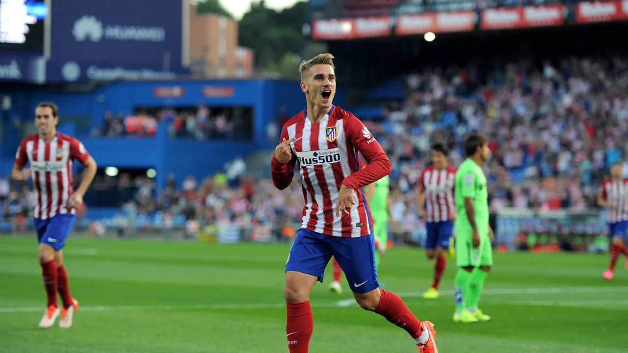 Griezmann celebra uno de sus goles en el Calderón