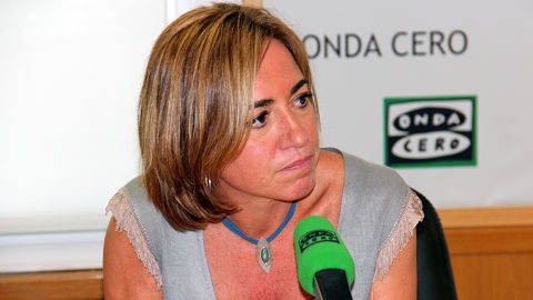 Carme Chac&oacute;n en Julia en la onda