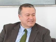 El consejero de Fomento, Francisco Bernabé: "Hay consignados 120 millones de euros en los PGE de 2016 para llegada del AVE a Murcia y el soterramiento en Santiago el Mayor". El consejero de Fomento, Francisco Bernabé: "Hay consignados 120 millones de euros en los PGE de 2016 para llegada del AVE a Murcia y el soterramiento en Santiago el Mayor".
