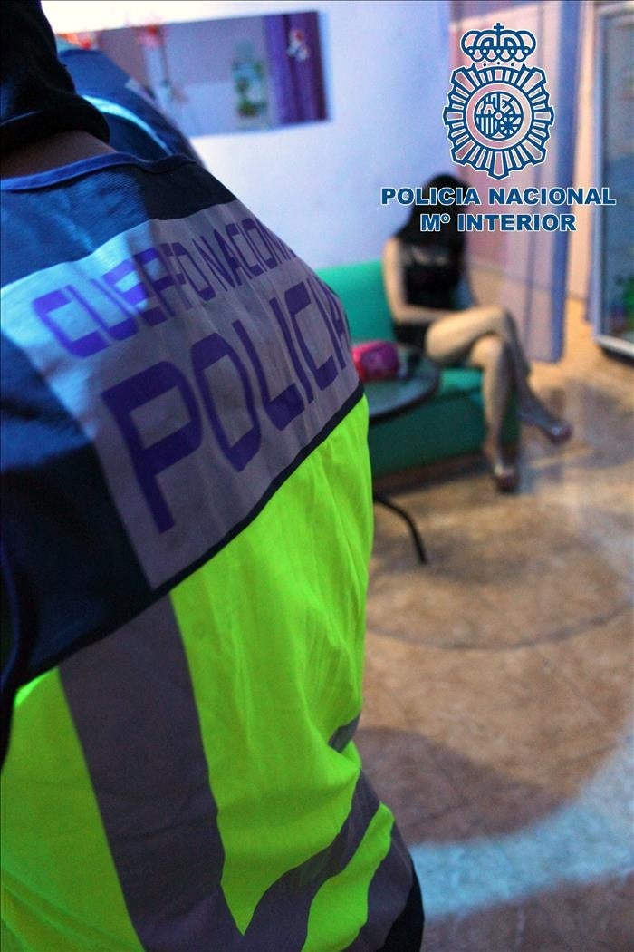 Liberadas 20 victimas de trata de un club de alterne Liberadas 20 victimas de trata de un club de alterne