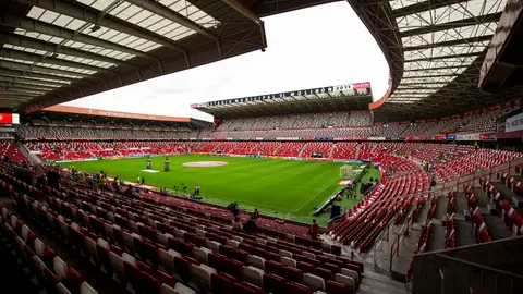 El estadio de El Molinón El estadio de El Molinón