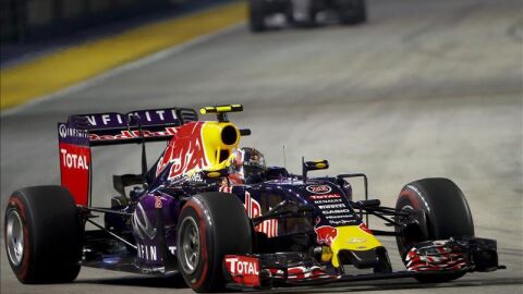 El piloto de Red Bull Kvyat