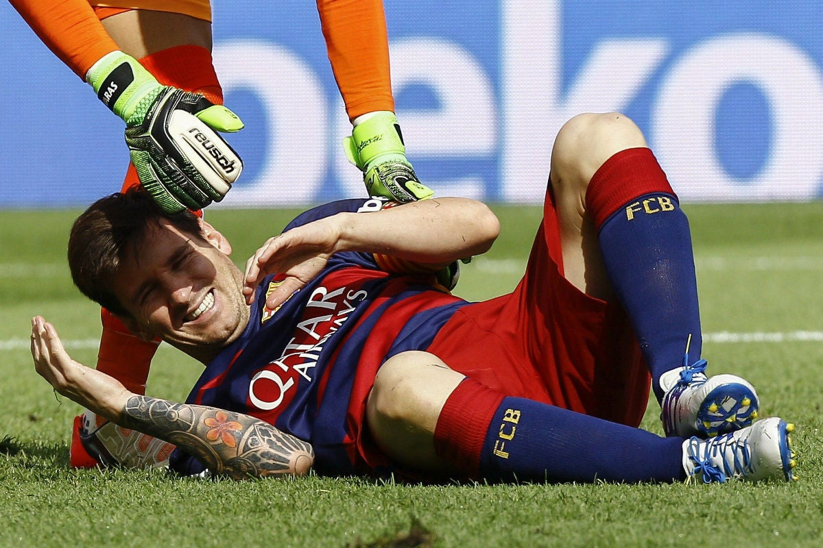 Messi, baja unos dos meses por rotura de ligamento en la rodilla izquierda Messi, baja unos dos meses por rotura de ligamento en la rodilla izquierda