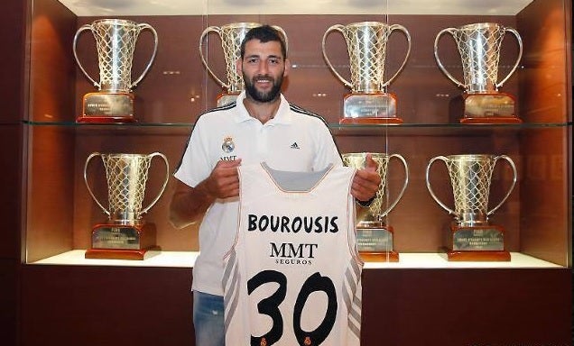 El Laboral Kutxa refuerza el juego interior con el pívot Ioanis Bourousis El Laboral Kutxa refuerza el juego interior con el pívot Ioanis Bourousis