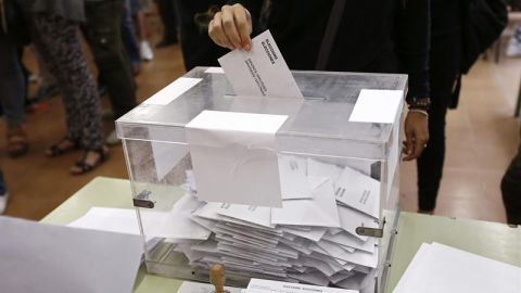 Una urna electoral