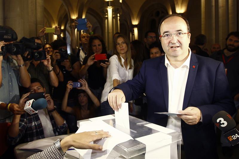 Iceta desea la máxima participación de la historia en las elecciones catalanas Iceta desea la máxima participación de la historia en las elecciones catalanas