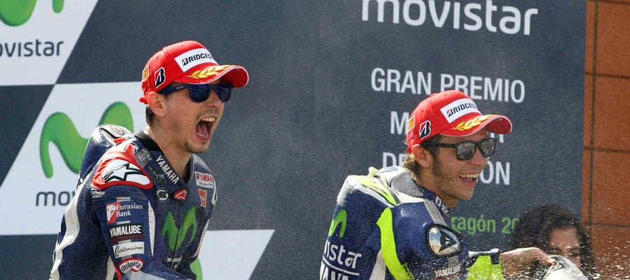 Lorenoz celebra su triunfo junto a Rossi Lorenoz celebra su triunfo junto a Rossi