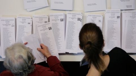 Papeletas de las elecciones a la Generalitat de Catalu&ntilde;a