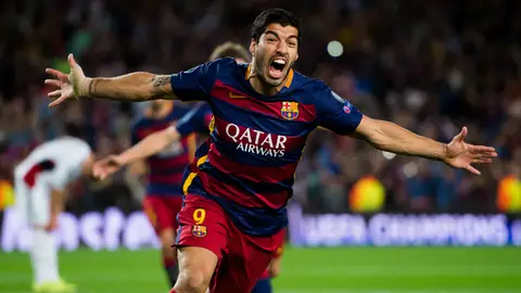 Luis Suárez celebra su golazo contra el Leverkusen Luis Suárez celebra su golazo contra el Leverkusen