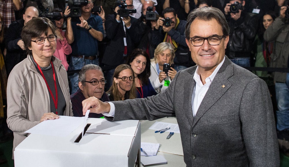 Artur Mas declarará por el 9N arropado por el Govern y 400 alcaldes Artur Mas declarará por el 9N arropado por el Govern y 400 alcaldes