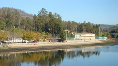 Panor&aacute;mica del emplazamiento del Ceip de Ponte Sampaio