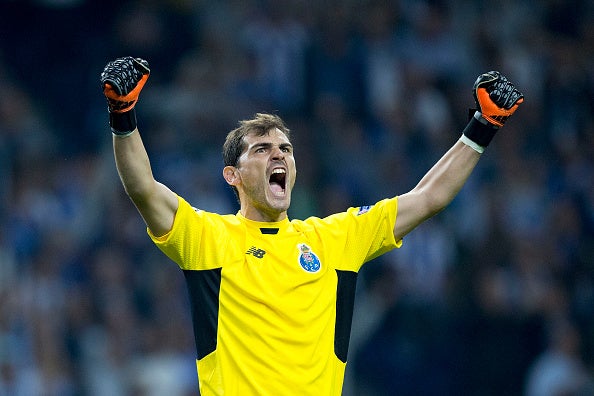 El Oporto vende las camisetas de Casillas previstas para un año en un mes El Oporto vende las camisetas de Casillas previstas para un año en un mes
