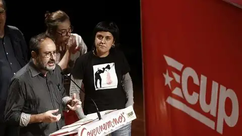 Antonio Baños junto a Anna Gabriel Antonio Baños junto a Anna Gabriel